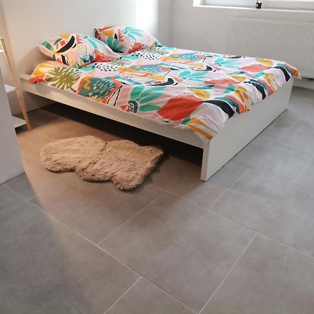 Le Caillou Blanc Apartment Charleroi Luaran gambar