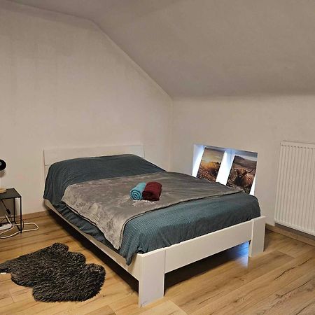 Le Caillou Blanc Apartment Charleroi Luaran gambar