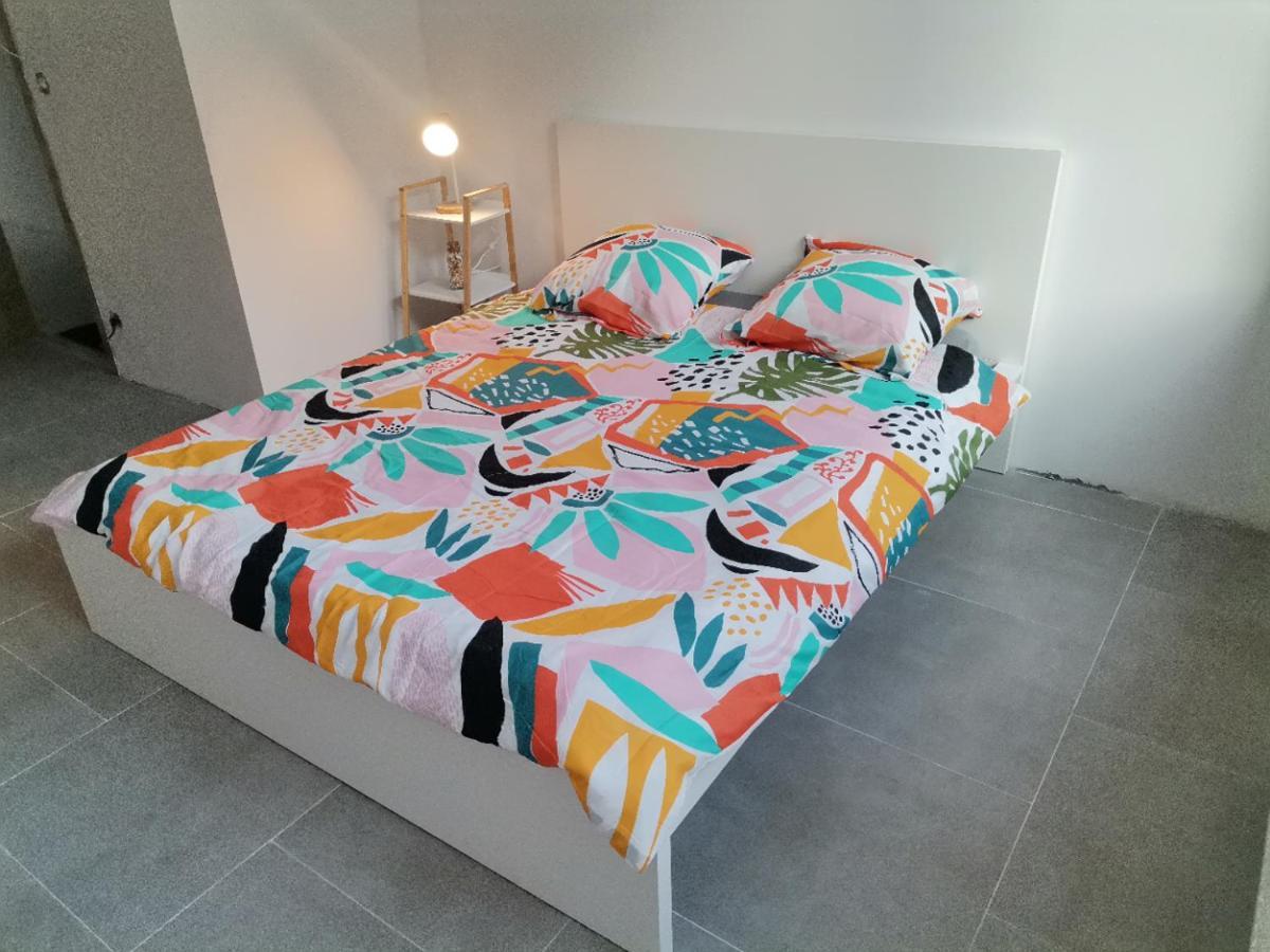Le Caillou Blanc Apartment Charleroi Luaran gambar