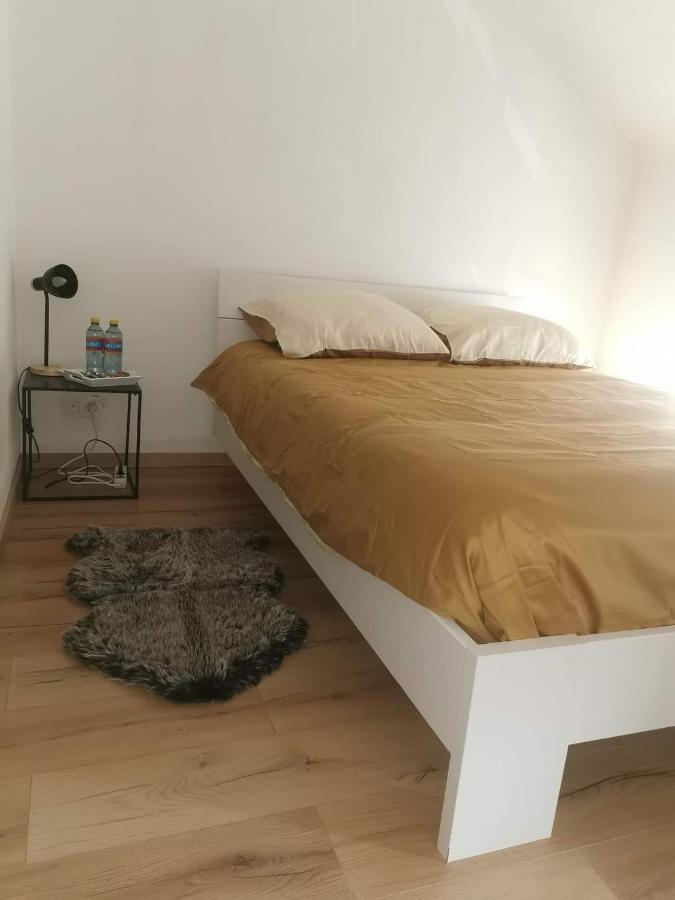 Le Caillou Blanc Apartment Charleroi Luaran gambar